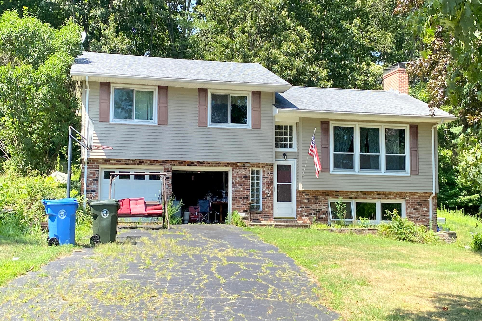 Main image