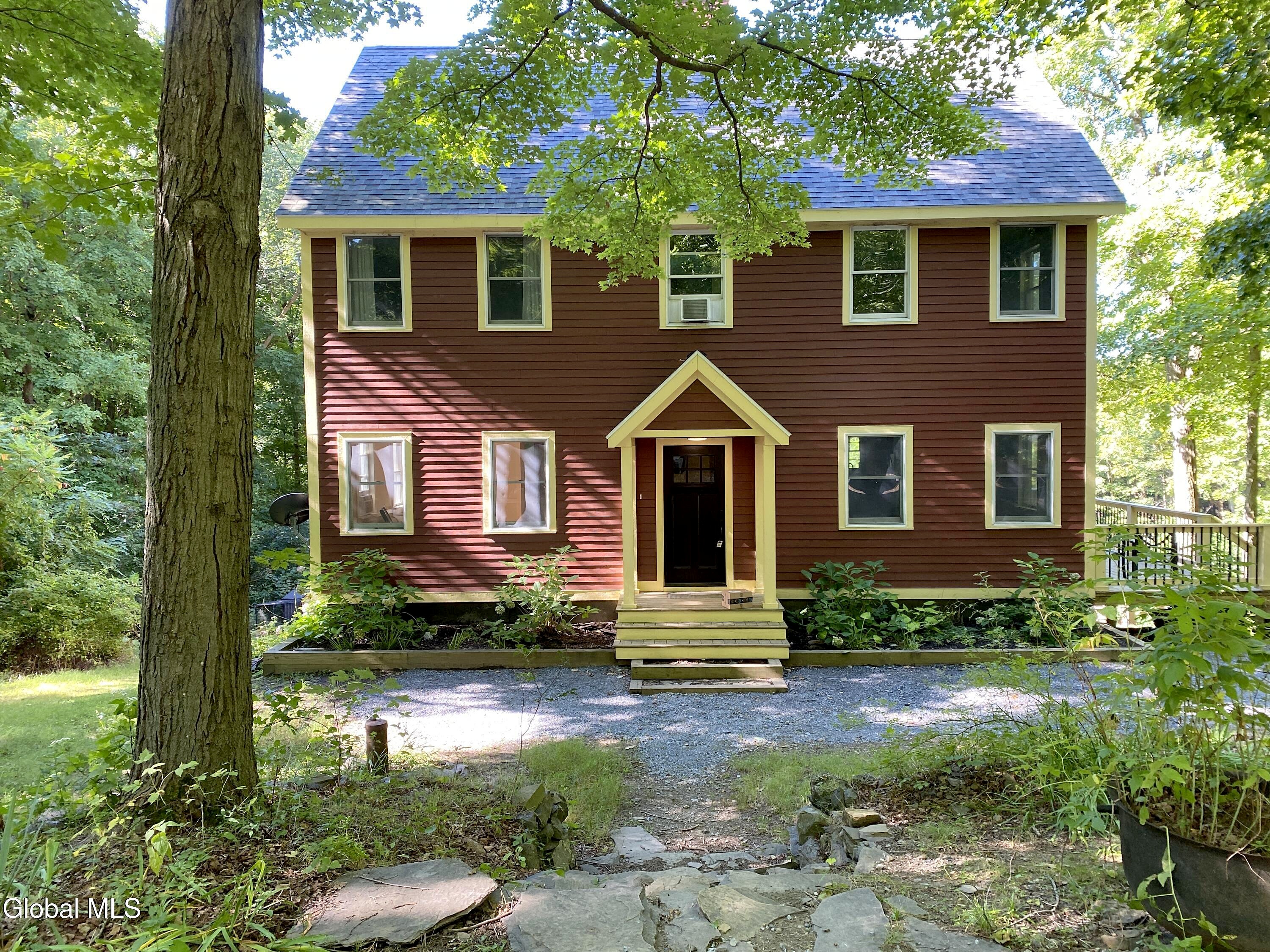 Main image