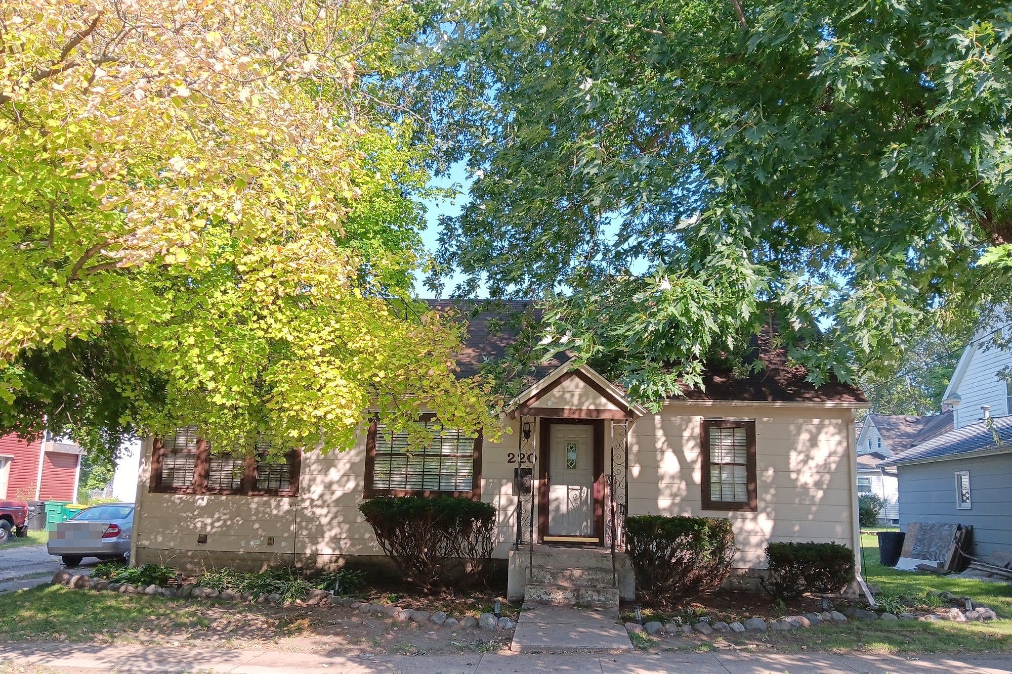 Main image
