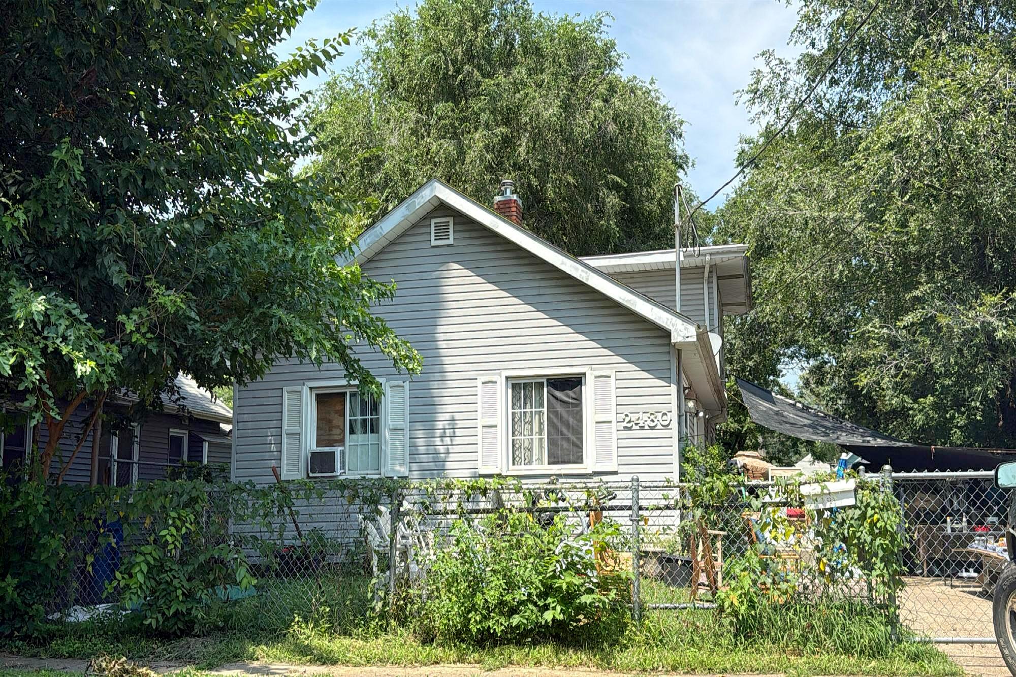 Main image