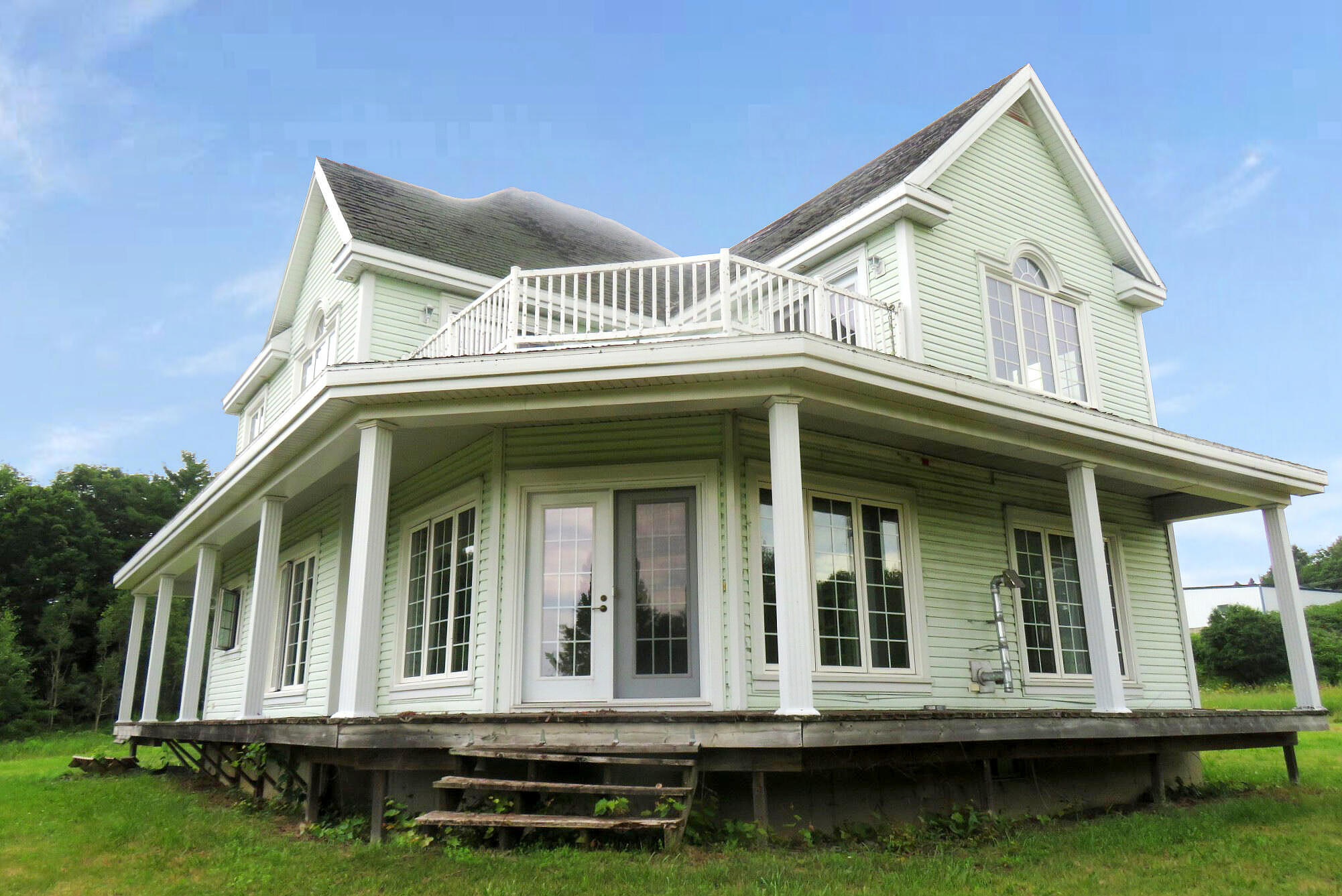 Main image