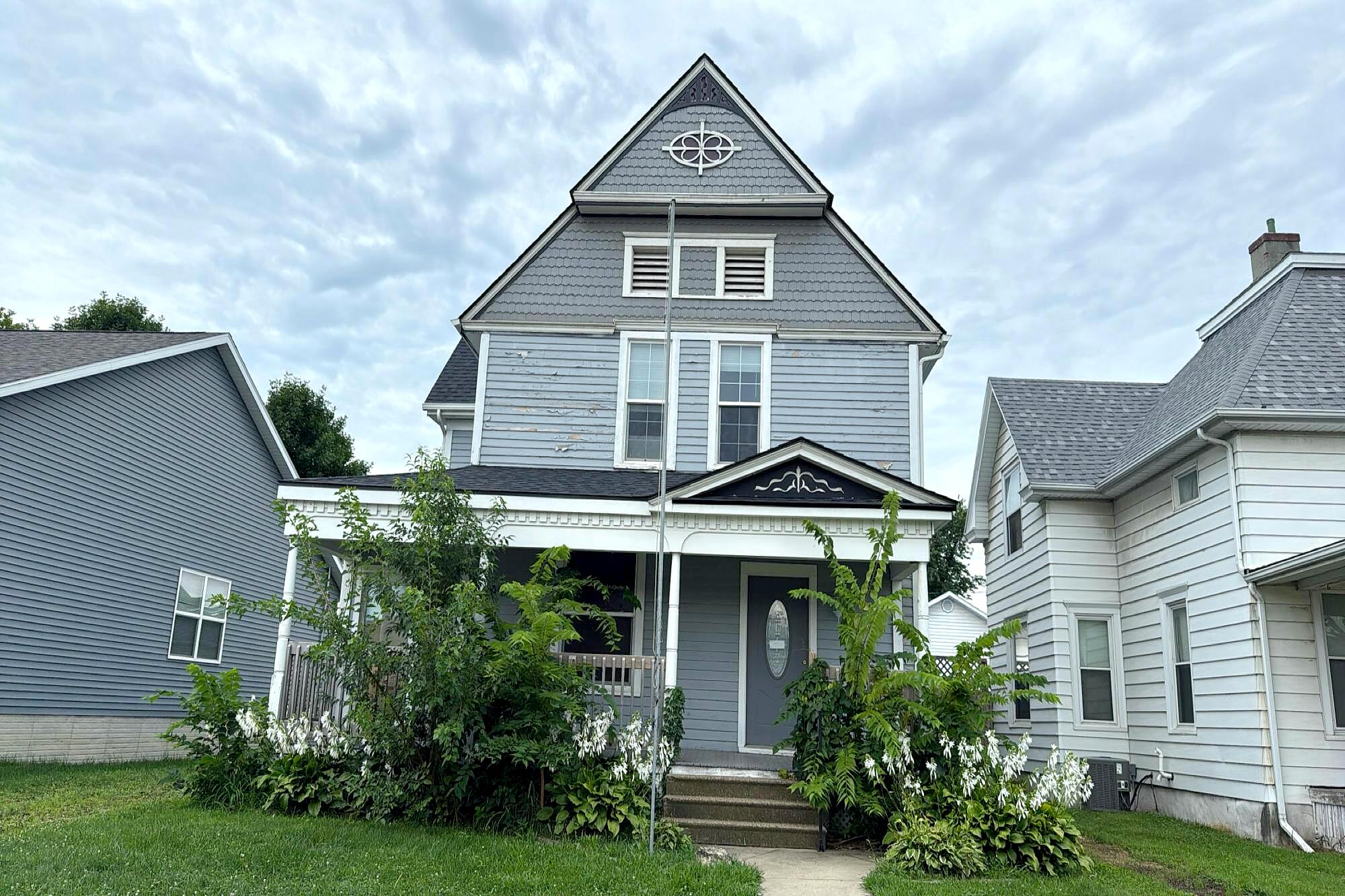 Main image