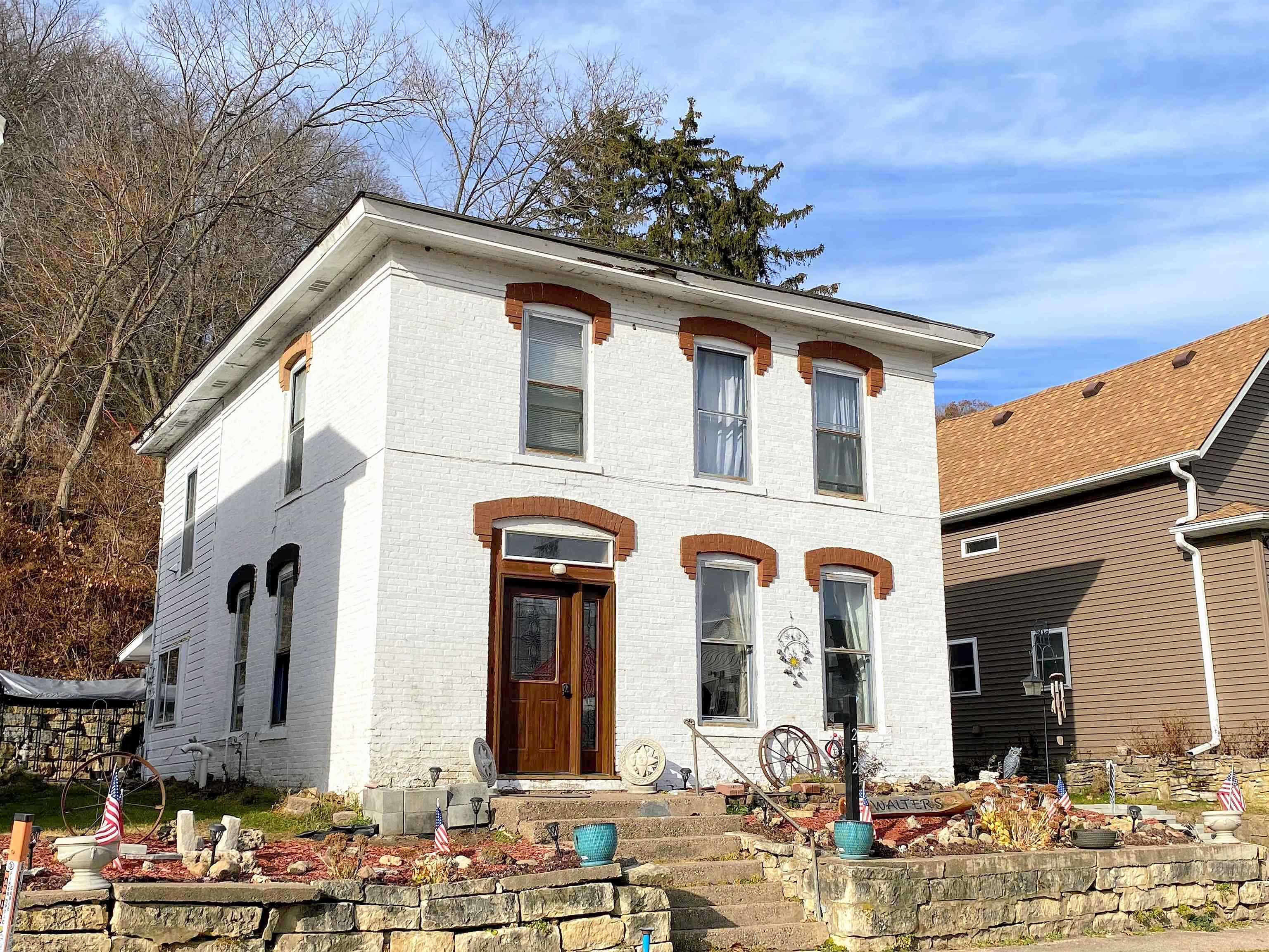 Main image