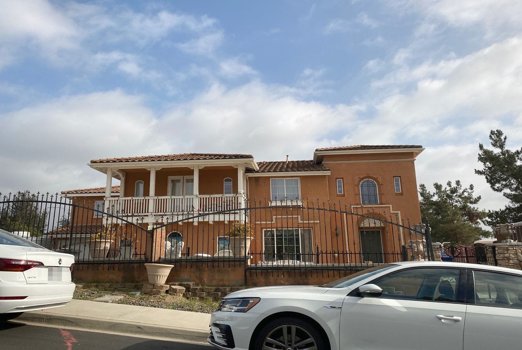 Main image