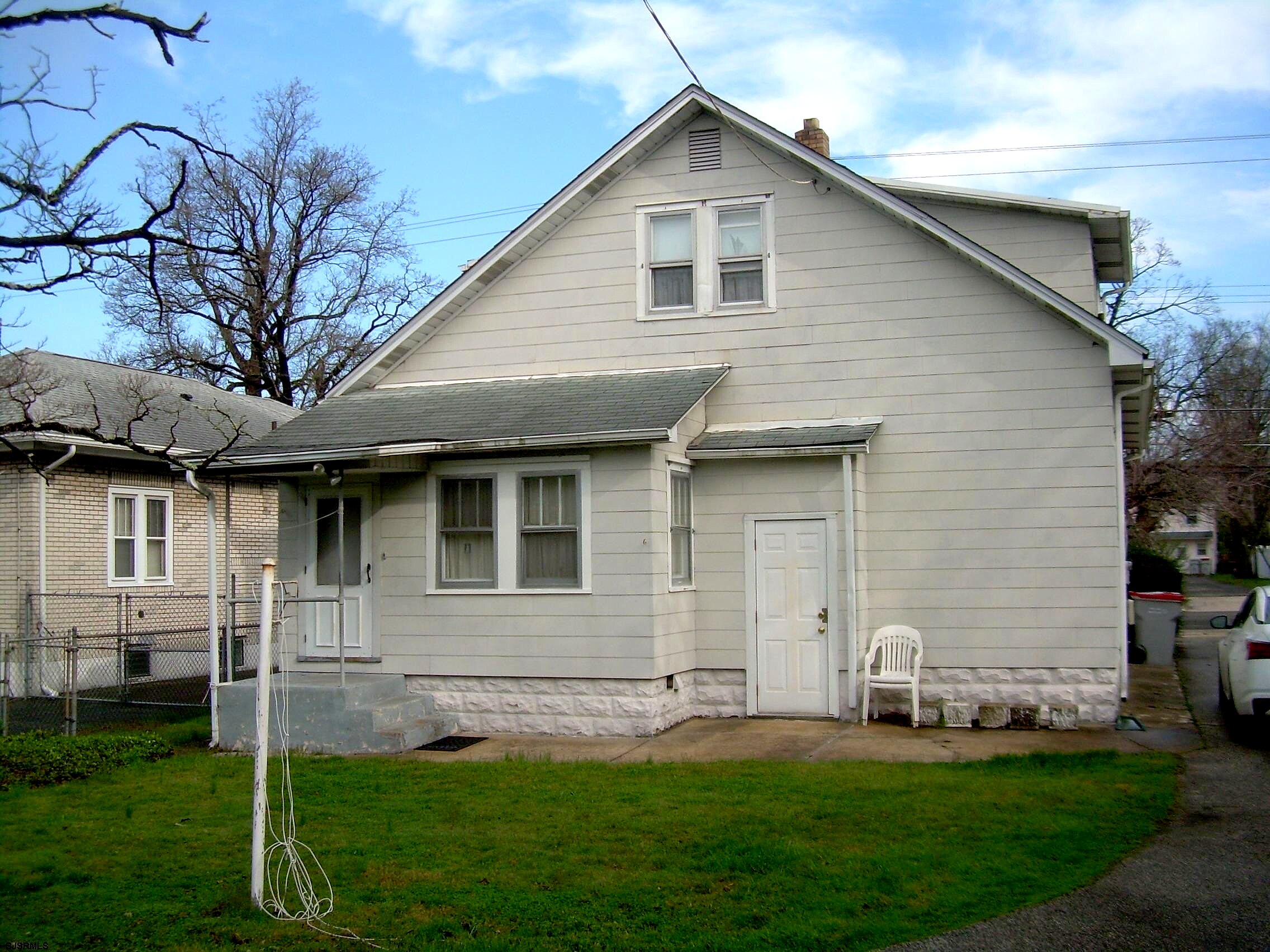 Main image